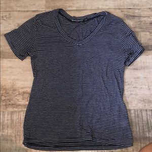 Brandy Melville crop v-neck